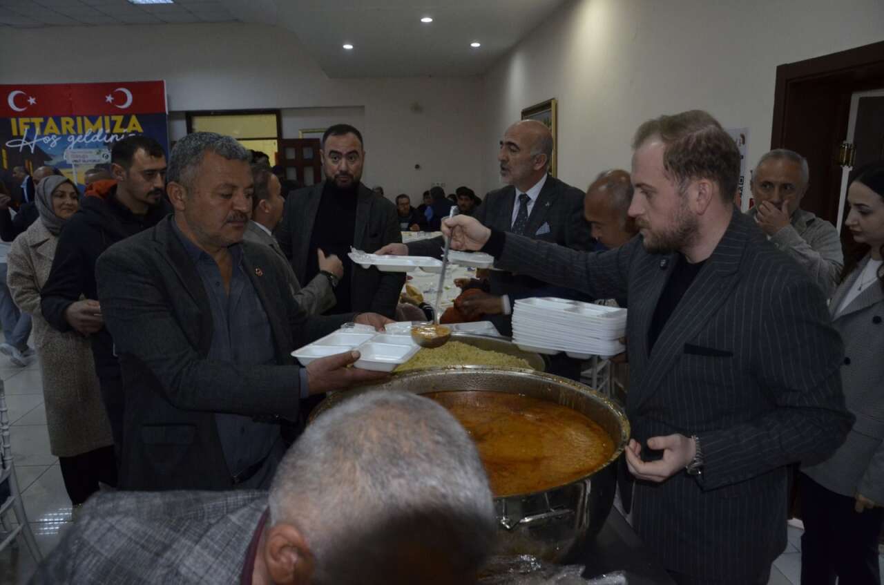 MHP Muğla’nın “Gönül Sofrası” Yatağan’da Kuruldu 2